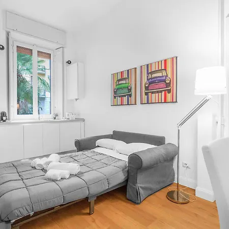 Duomo M4 Chic House Comfort Lusso Ed Eleganza Lägenhet Milano