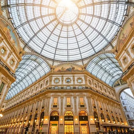 Duomo M4 Chic House Comfort Lusso Ed Eleganza Lägenhet Milano
